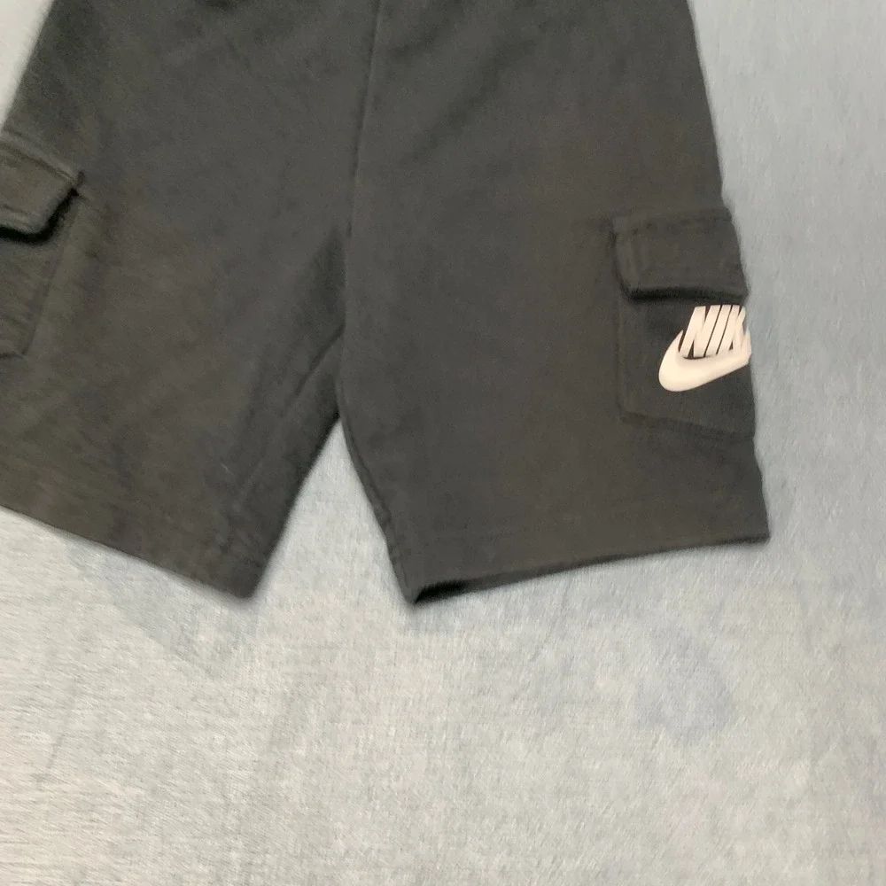 Nike Sweat Shorts Boys Large Black Swoosh Logo Fleece Lined Utility Pockets